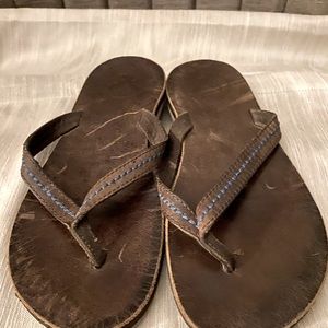 AE leather sandals